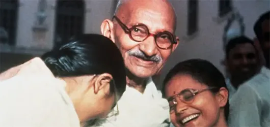 विद्रोही युवा से ‘भारत के पिता’ – गांधी तक